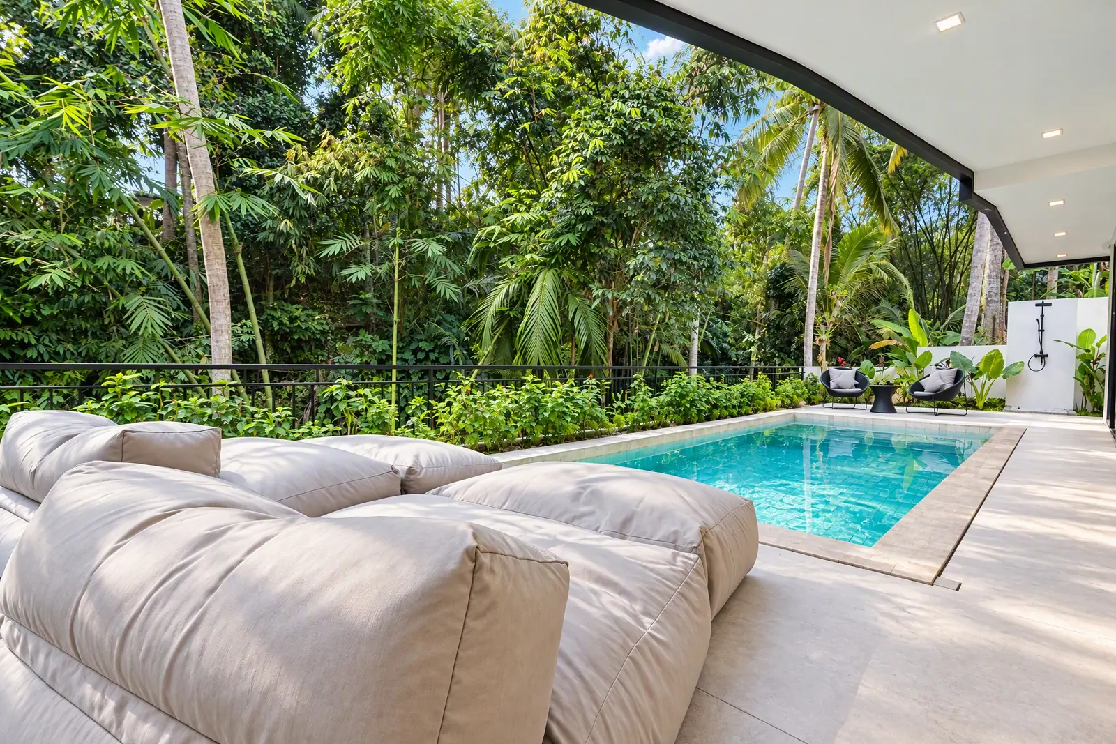 Premium Residence in the Green Area of Mas