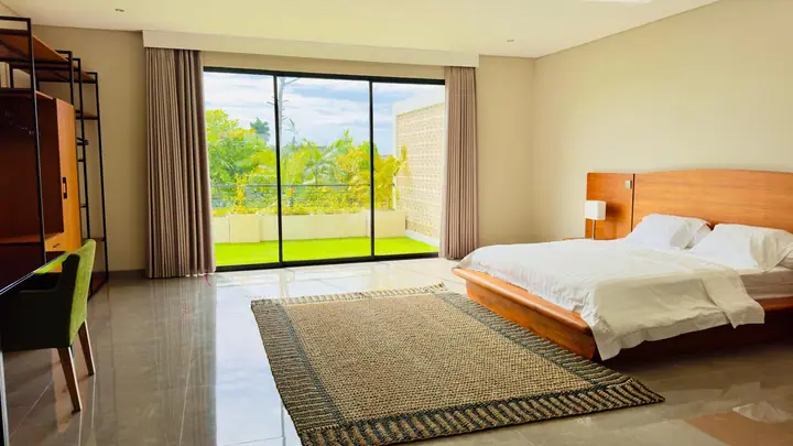 Brand New Villa on a 7-Are Plot